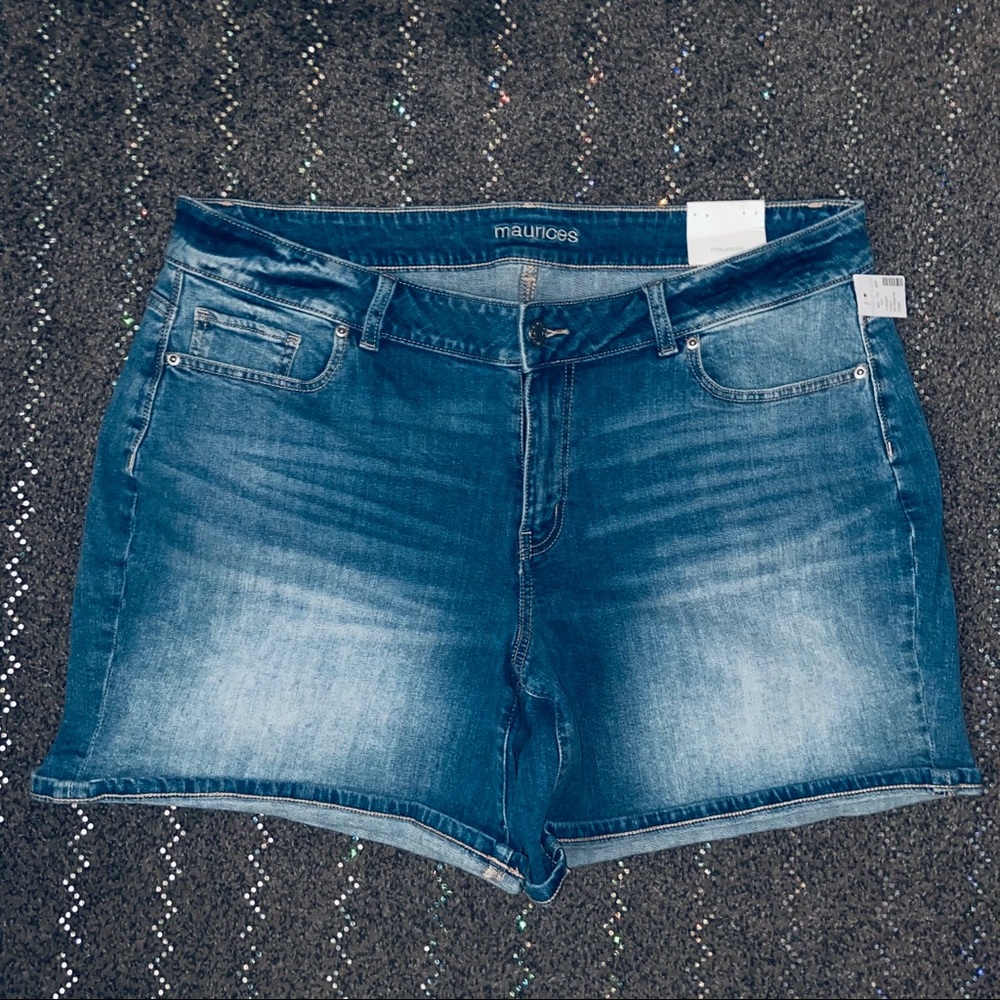 NWT Maurices Denim Shorts!